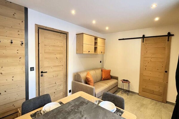 Gezellig studio-appartement in hartje Megève met eigen parkeerplaats - thumbnail 2