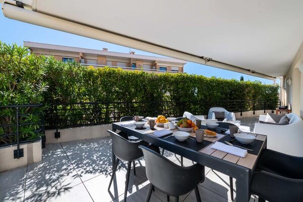 Résidence 4p: Dakappartement met jacuzzi in Cannes, 6 pers., 95m² - thumbnail 3