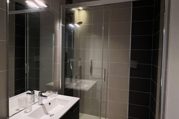 Appartement met zeezicht en balkon in het schilderachtige Erquy - thumbnail 4