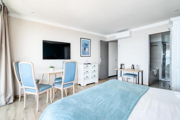 Zeezichtsuite in Le Lavandou – hotelcomfort aan de Middellandse Zee - thumbnail 4
