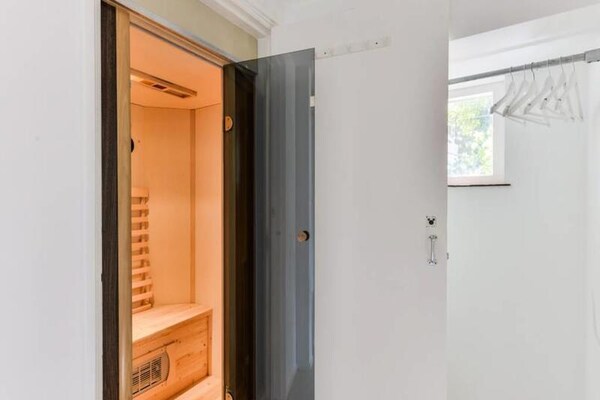 Charmant strandappartement met privéterras en sauna in Zandvoort - thumbnail 4