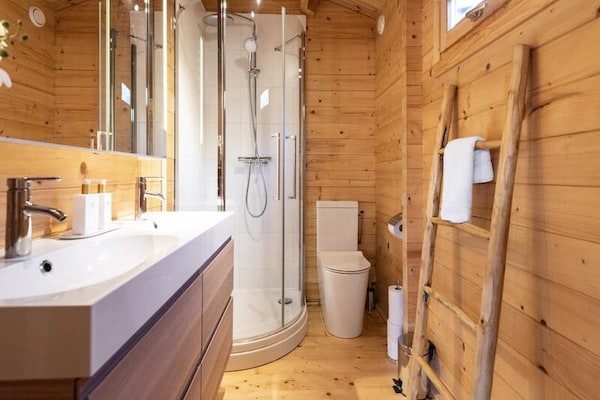 Sfeervolle houten lodge in Zandvoort, 250m van het strand - thumbnail 4