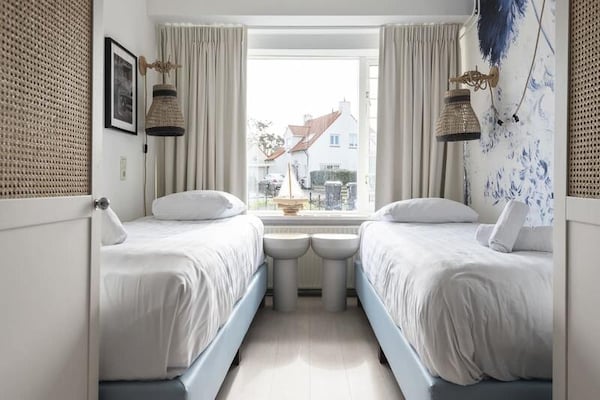 South Beach House: Modern appartement op begane grond, 250m van het strand - thumbnail 5