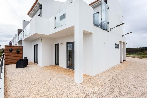 Casa Chic: panoramisch appartement voor 8 in Raposeira, Algarve - thumbnail 3