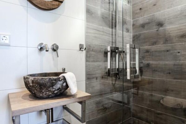 Studio Jadana – Modern strandappartement aan de duinen van Zandvoort - thumbnail 6