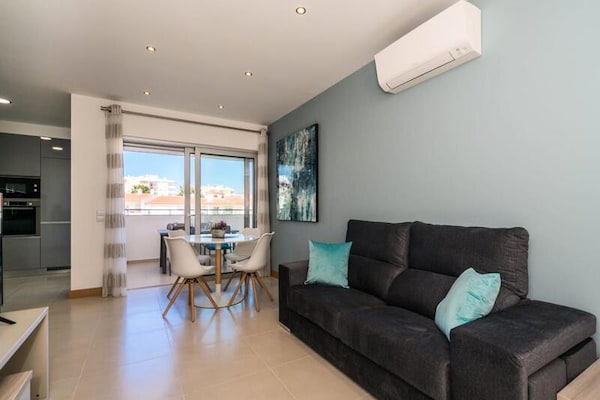 Modern appartement voor 4 personen in het hart van Lagos - thumbnail 4