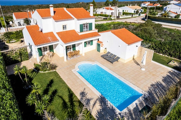Panoramisch appartement met privézwembad en zeezicht in Aljezur - thumbnail 3