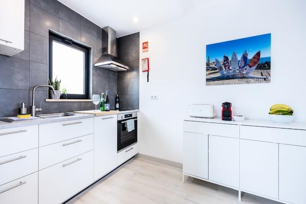 Modern appartement met privétuin en zwembad nabij surfstranden Sagres - thumbnail 5