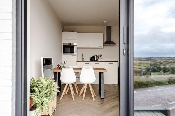 Dunefront Apartment: modern strandappartement met zeezicht in Zandvoort - thumbnail 5