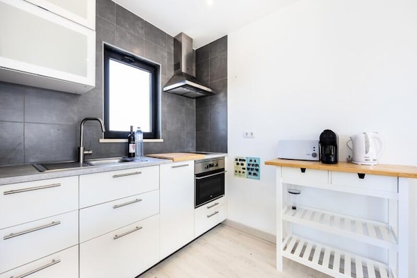 Villa Drop In: Modern appartement met tuin en zwembad in Sagres - thumbnail 3