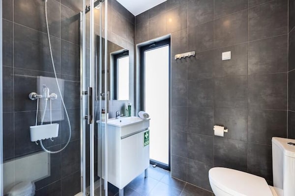 Villa Drop In: Modern appartement met tuin en zwembad in Sagres - thumbnail 5