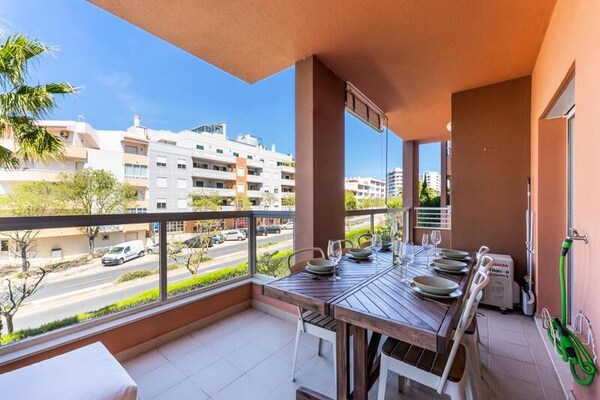 Luxe appartement op 3 minuten van Praia dos Três Castelos, Portimão - thumbnail 6