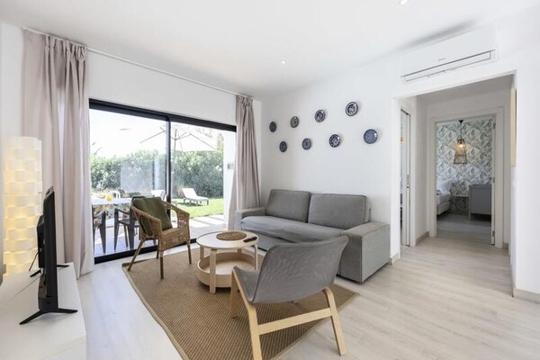 Rustiek appartement met tuin en zwembad op 1 km van strand Sagres - thumbnail 2