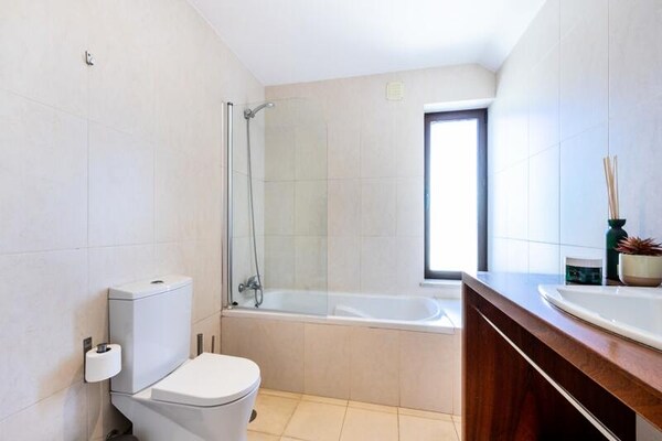 Ruim appartement in Sagres met tuin, dichtbij surfstranden - thumbnail 6