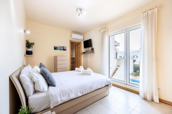Zonovergoten appartement in Burgau met zwembad, vlakbij het strand - thumbnail 6