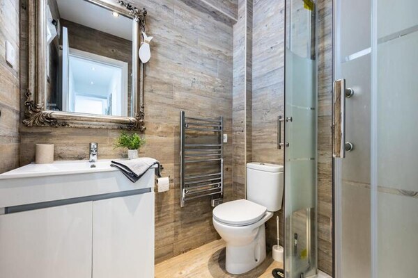 Appartement aan zee in Armação de Pêra met panoramisch oceaanzicht - thumbnail 6