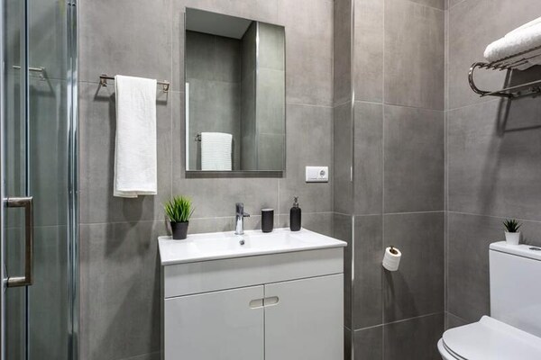 Liberdad Loft Albufeira - Romantisch appartement in oude binnenstad, 3 min van strand - thumbnail 4