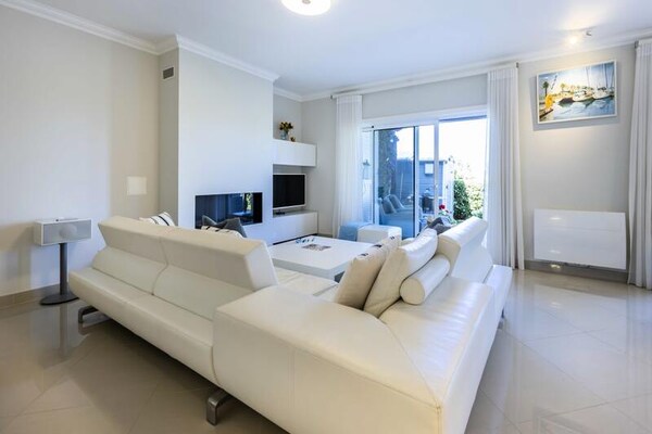 Golf View Villa op Boavista Resort – Luxe met 3 suites nabij Lagos - thumbnail 6