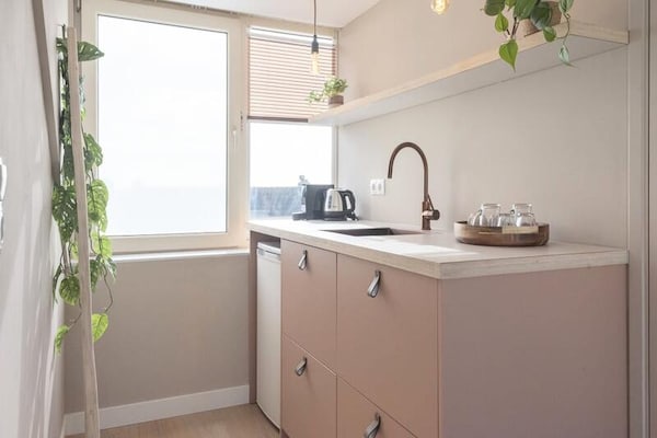 Elegant loftstudio met zeezicht op 250 meter van het strand in Zandvoort - thumbnail 3