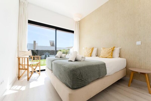 Knus appartement met zwembad en tuin op 1 km van de stranden van Sagres - thumbnail 5