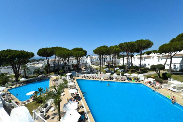 Duplex met zwembad en terrassen in Vime Marbella - thumbnail 1