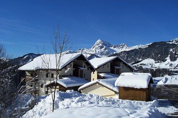 Knus appartement op zuiden met uitzicht op Mont Charvin, vlakbij de pistes - thumbnail 4