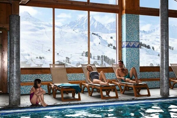 Authentiek appartement 6p, direct aan de piste in Les Menuires - thumbnail 2