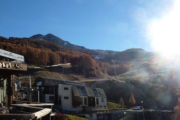 Zonnig studio-appartement op de 6e verdieping met zuidterras in Les Orres - thumbnail 1