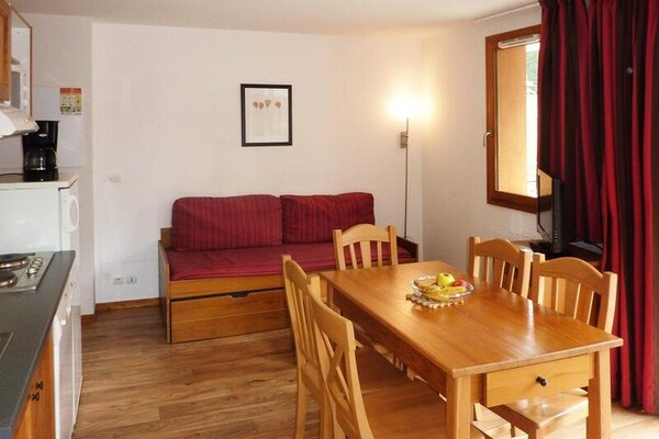 Knus appartement voor 6 met balkon en toegang tot waterpark in Les Orres - thumbnail 3