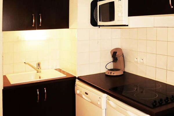 Appartement aan de piste in Les Orres 1800 met zuidterras en wellness - thumbnail 6