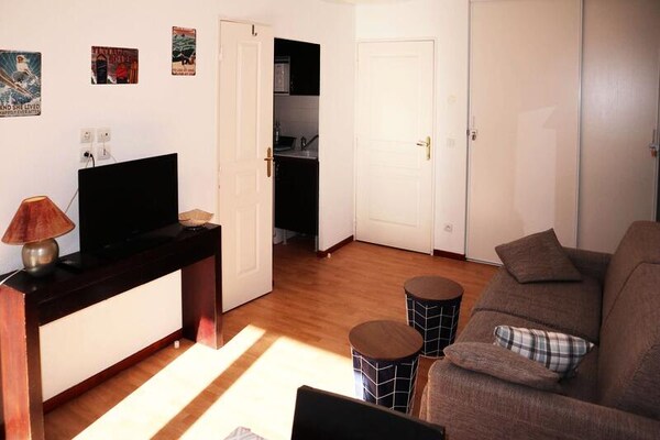Appartement aan de piste in Les Orres 1800 met zwembad en sauna - thumbnail 5