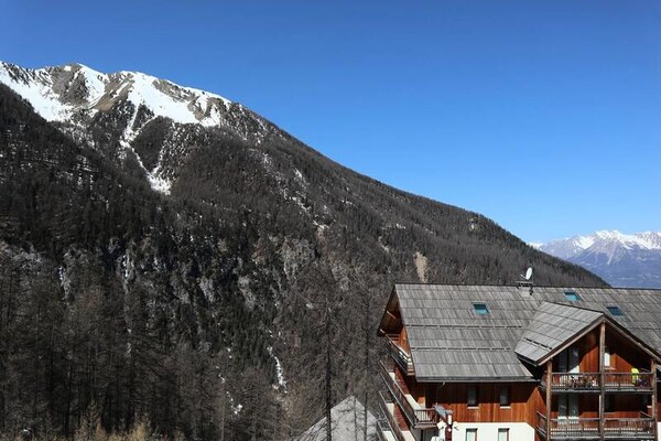 Appartement 6 pers. in Les Orres met zwembad en terras op het zuidoosten - thumbnail 2