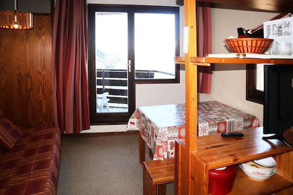 Knusse studio op de piste in Les Orres 1650 met balkon op het westen - thumbnail 3