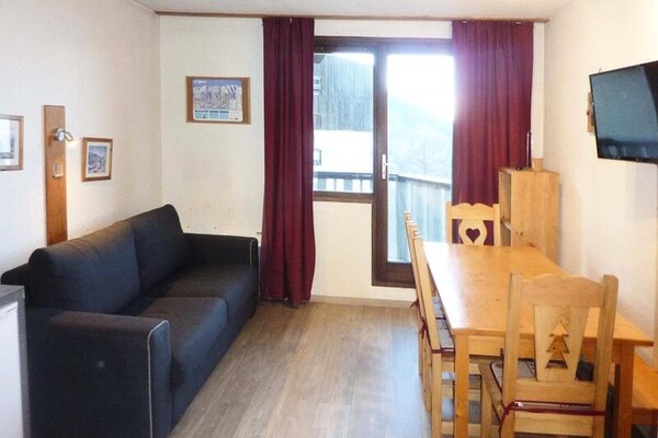 Knusse studio voor 6 in Les Orres, direct aan de piste met balkon - thumbnail 4