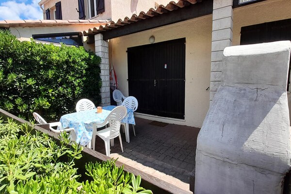 Naturistisch appartement met terras op het westen in Port Venus, Cap d'Agde - thumbnail 1