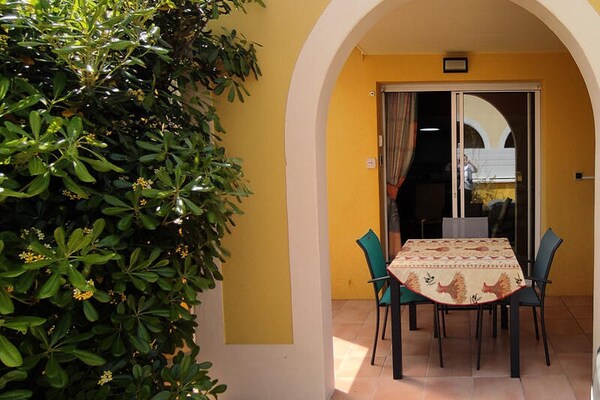 Naturistisch appartement met airco en privéterras in Agde, Occitanië - thumbnail 2