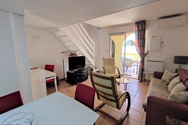 Naturistisch appartement met airco en privéterras in Agde, Occitanië - thumbnail 5