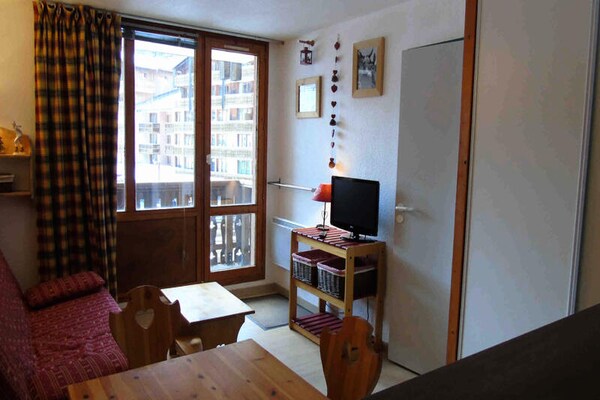 Studio Valfréjus, 20m van de gondel, balkon zuid - thumbnail 2