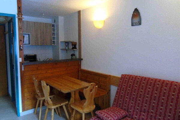 Studio Valfréjus, 20m van de gondel, balkon zuid - thumbnail 3