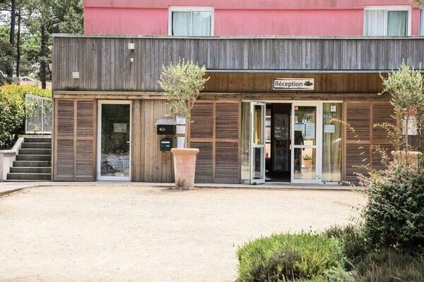 Knus appartement voor 5 in het dennenbos van Carcan-Maubuisson - thumbnail 5