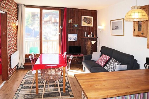 Knus appartement op de piste in Les Orres met balkon en uitzicht - thumbnail 1