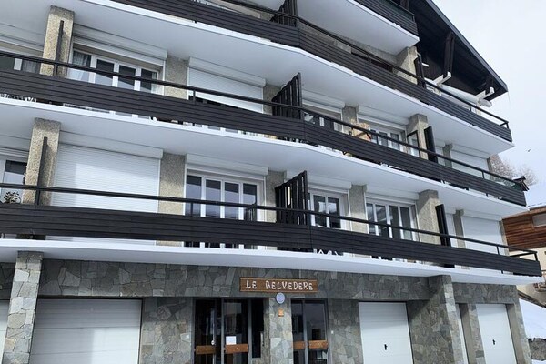 Ruim appartement op 400m van de piste met bergzicht in Vénosc - thumbnail 2