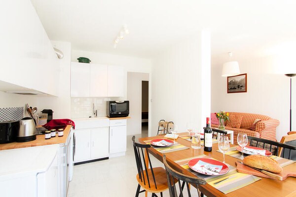Ruim appartement op 400m van de piste met bergzicht in Vénosc - thumbnail 3