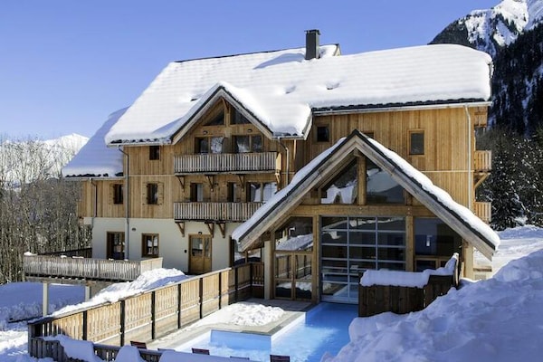 Alpine charme in Saint-Colomban: appartement voor 5 met zwembad - thumbnail 2
