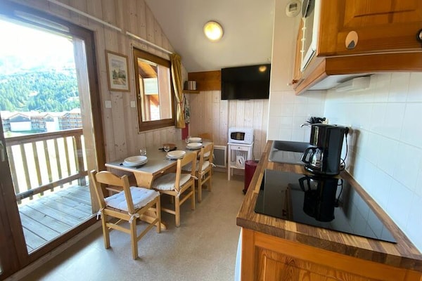 Knus appartement op 200m van de piste met uitzicht op de Pic de Bure - thumbnail 2