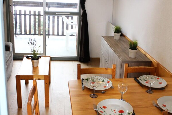 Appartement op 8e verdieping met zuidbalkon en directe toegang tot de pistes - thumbnail 4