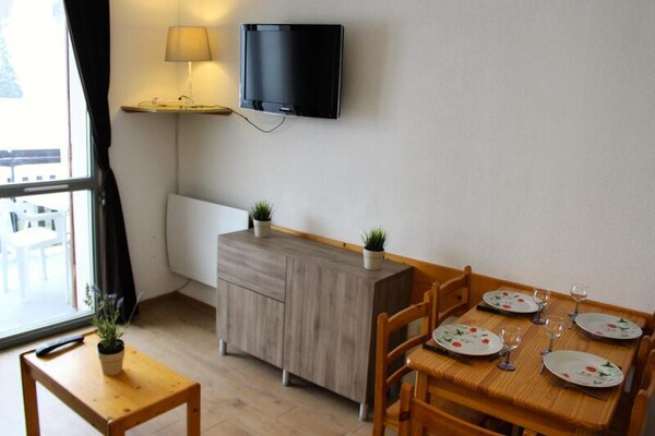 Appartement op 8e verdieping met zuidbalkon en directe toegang tot de pistes - thumbnail 6