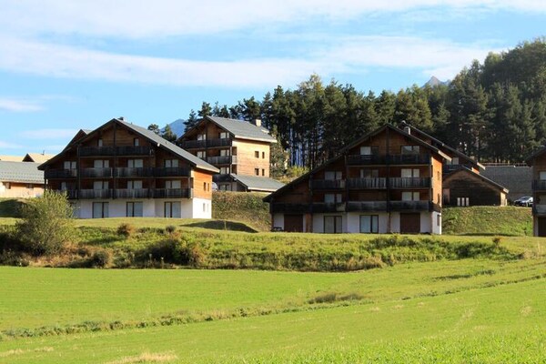 Appartement met balkon op zuidwesten en uitzicht op berg Ferrand in Le Dévoluy - thumbnail 6