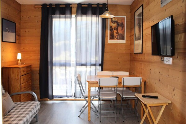 Appartement Les Issarts in Superdévoluy: ski-in ski-out met panoramisch uitzicht - thumbnail 1