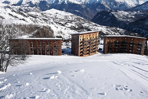 Appartement op 50m van de piste met zwembad en balkon in Villarembert - thumbnail 5